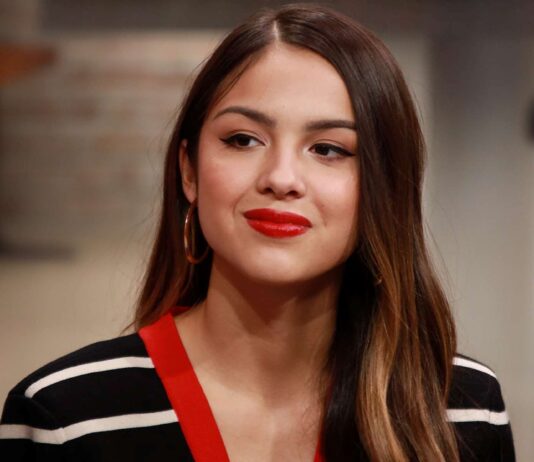 Who is Olivia Rodrigo Who Made It to the Top of UK Music Charts? olivia rodrigo