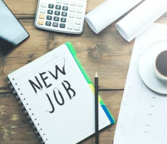 Searching For a New Job While Still Employed: How To Do it Right searching for new job while employed