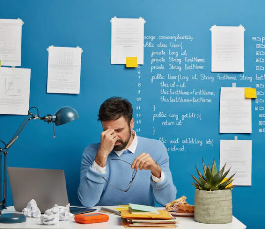 10 Effective Strategies To Deal With Work Stress Effective-ways-to-deal-with-Work-Stress