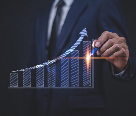 6 Fastest Growing Careers For The Future Fastest-Growing-Careers-in-Future