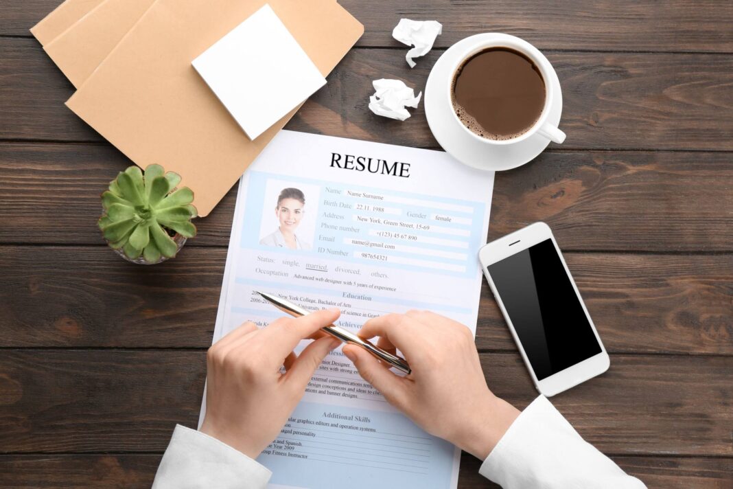 Steps-To-Update-Your-Resume-in-Professional-Way