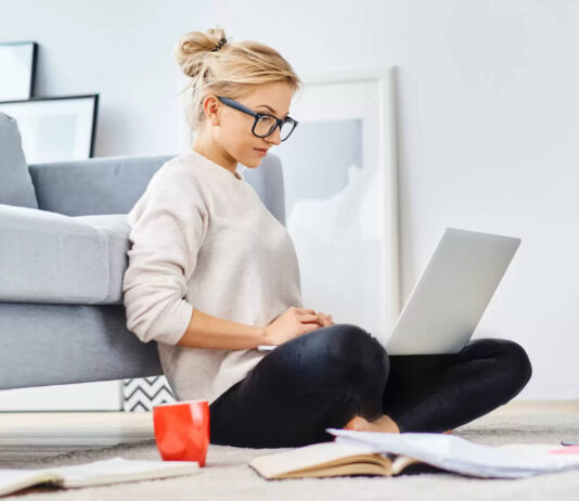How To Work from Home and Stay Productive (7 Tips) Work-from-Home-and-Stay-Productive