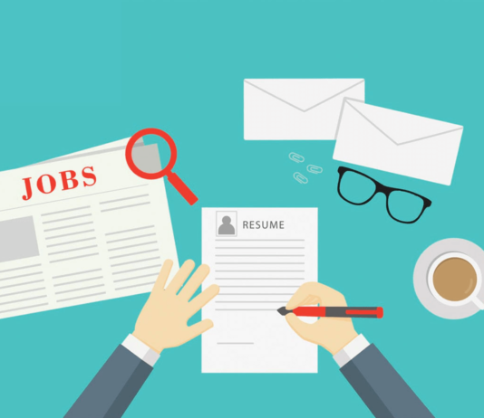 6 Tips for Finding a Job While Still Employed Finding-a-Job-While-Still-Employed
